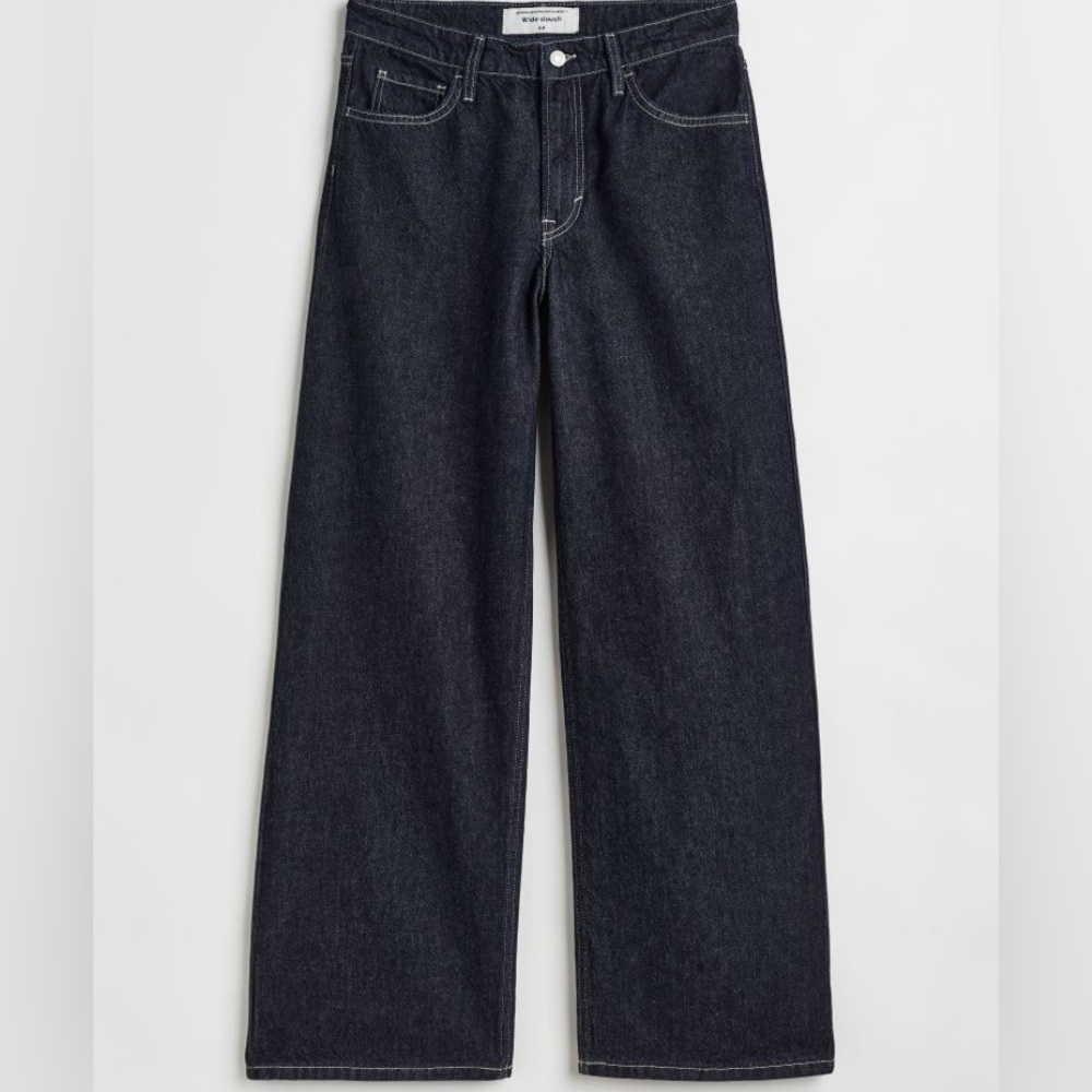 H&M wide low waisted jeans.